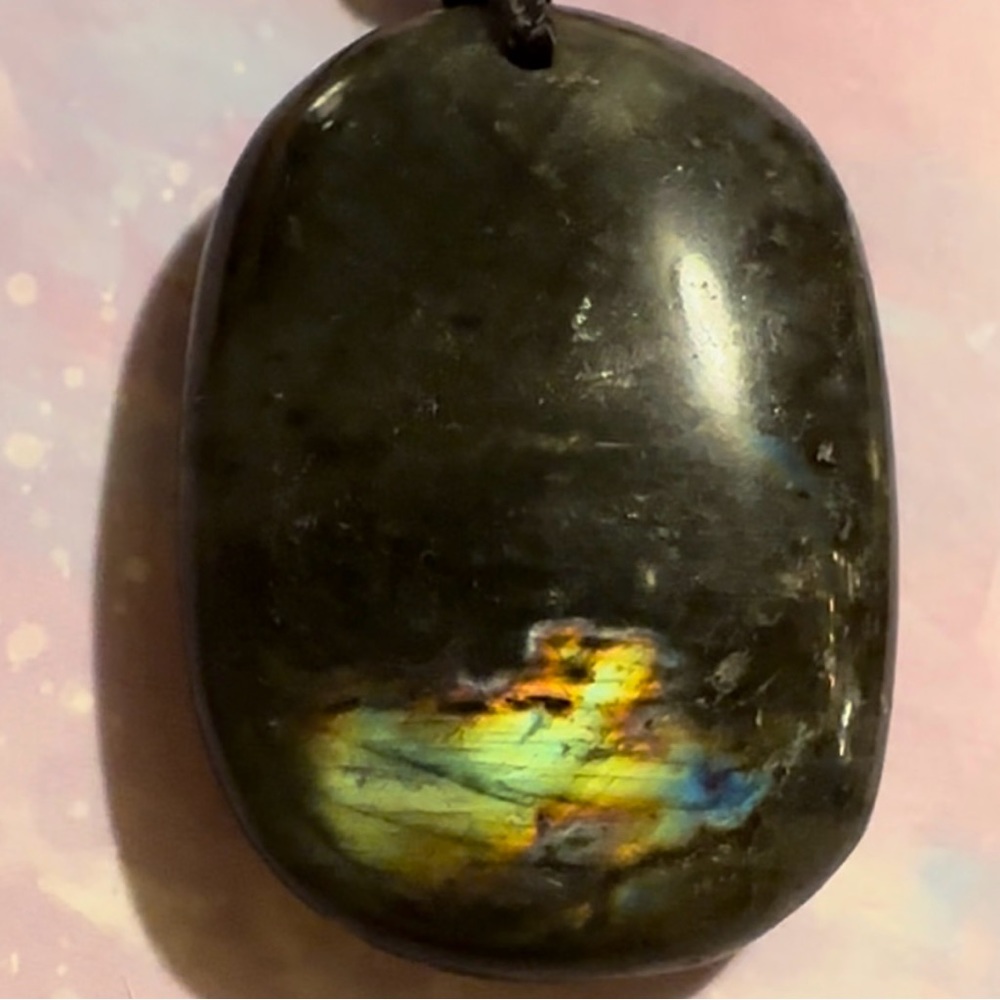 Labradorite Rainbow Flash Large Oval Palm Stone Natural Gemstone Crystal Pendant - Picture 2 of 16